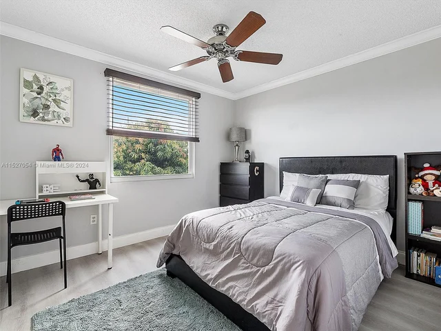 11732 SW 1st St, Coral Springs FL 33071