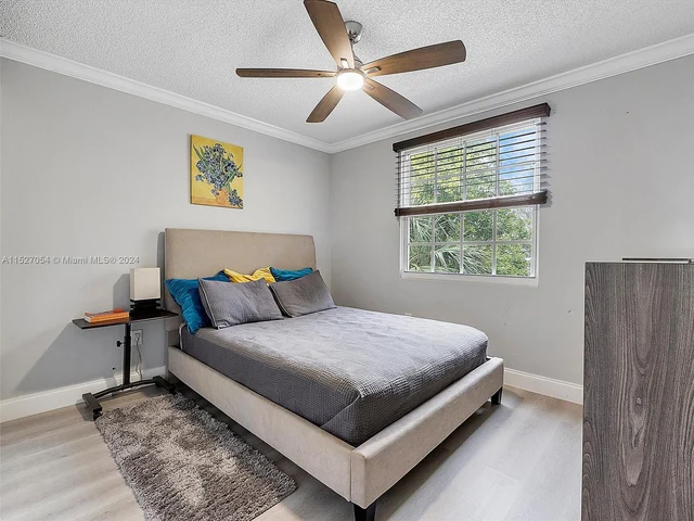 11732 SW 1st St, Coral Springs FL 33071