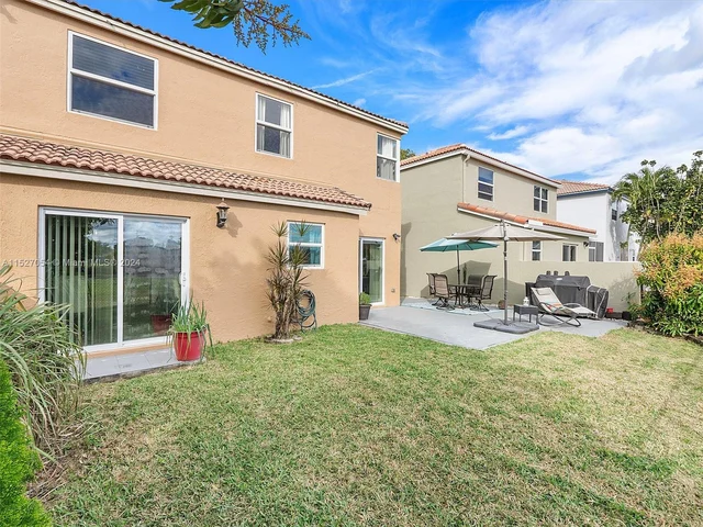 11732 SW 1st St, Coral Springs FL 33071