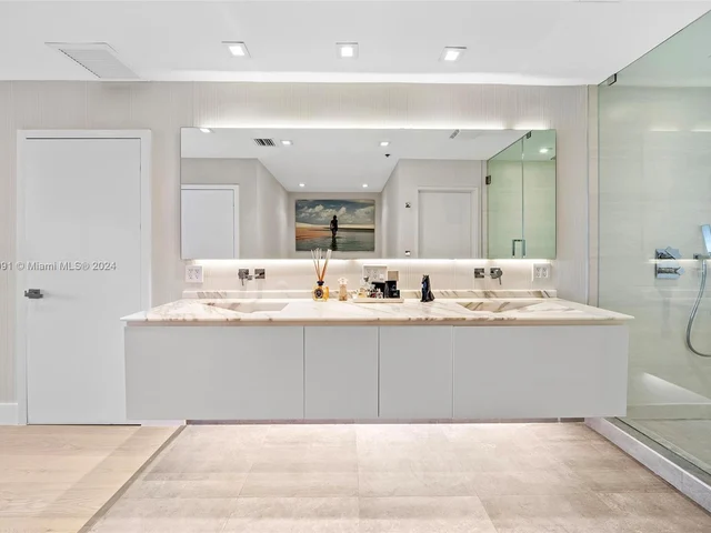 2523 Fisher Island Drive # 6203, Fisher Island FL 33109