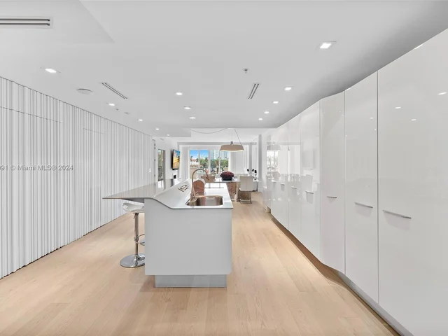 2523 Fisher Island Drive # 6203, Fisher Island FL 33109