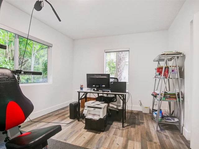 3360 SW 29th St, Miami FL 33133