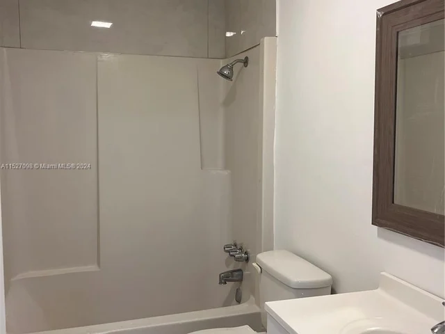 6520 NW 98th Ter # B26, Tamarac FL 33321