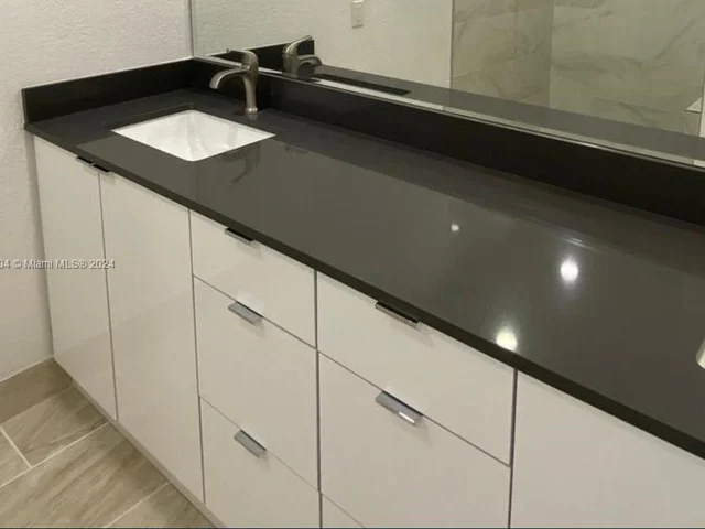 193 SW Vermont Avenue, Fort Lauderdale FL 33312