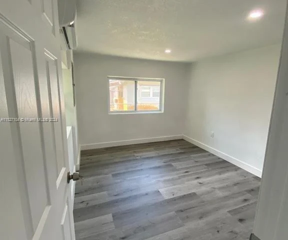 193 SW Vermont Avenue, Fort Lauderdale FL 33312