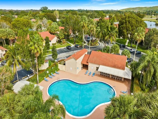 2849 S Carambola Cir S # 19120, Coconut Creek FL 33066