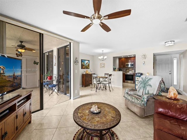 2849 S Carambola Cir S # 19120, Coconut Creek FL 33066