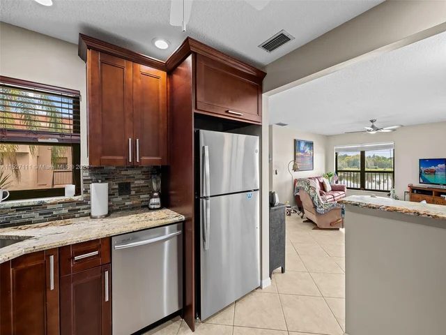 2849 S Carambola Cir S # 19120, Coconut Creek FL 33066