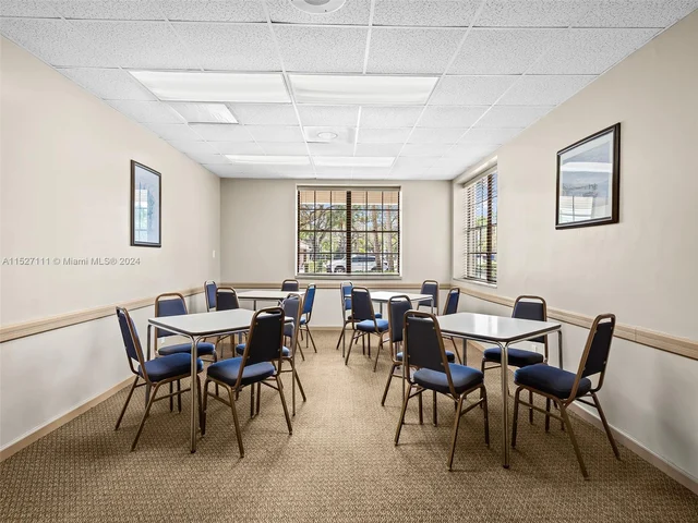 2849 S Carambola Cir S # 19120, Coconut Creek FL 33066