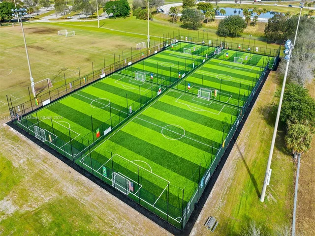 2849 S Carambola Cir S # 19120, Coconut Creek FL 33066