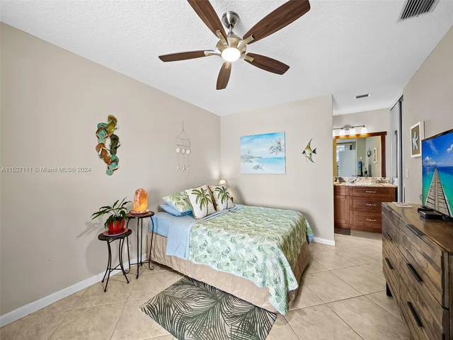 2849 S Carambola Cir S # 19120, Coconut Creek FL 33066