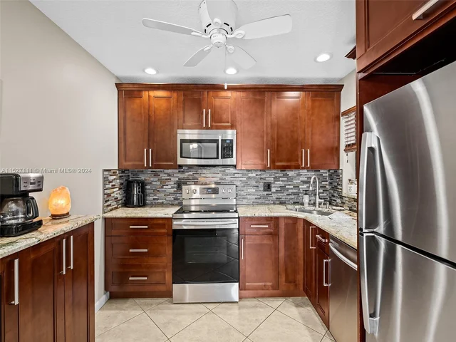 2849 S Carambola Cir S # 19120, Coconut Creek FL 33066