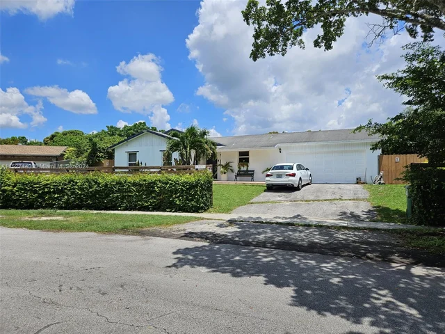 13035 SW 256th Ter, Homestead FL 33032
