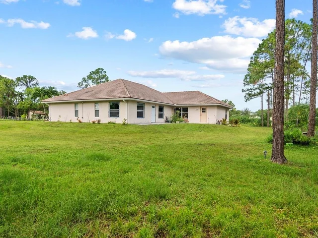 16931 N 78th Rd N, Loxahatchee FL 33470