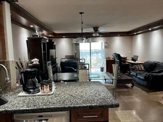 4751 NW 21st St # 605, Lauderhill FL 33313