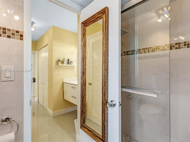 1400 S Ocean Dr # 1102, Hollywood FL 33019