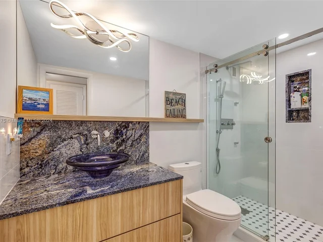 1400 S Ocean Dr # 1102, Hollywood FL 33019