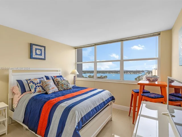 1400 S Ocean Dr # 1102, Hollywood FL 33019