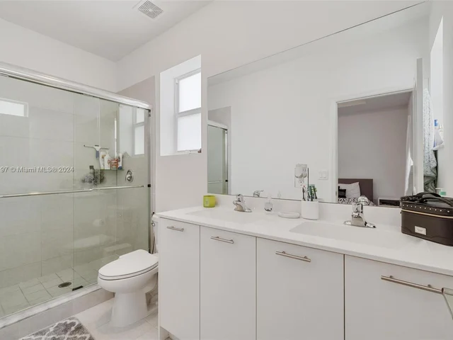 12130 NW 23rd Ct, Miami FL 33167