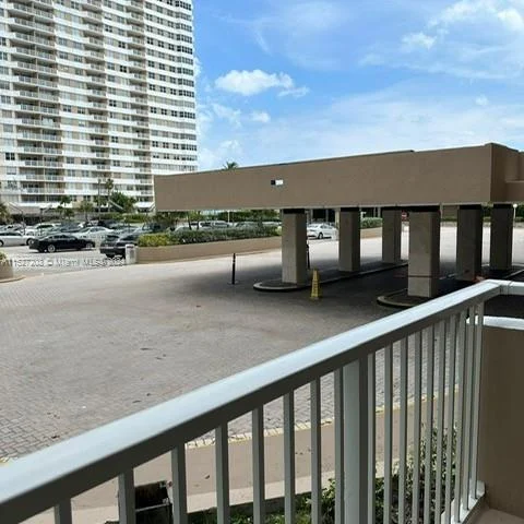 1980 S Ocean Dr #MZH, Hallandale Beach FL 33009