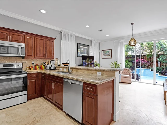 2651 SW 31st Pl # 2651A, Miami FL 33133