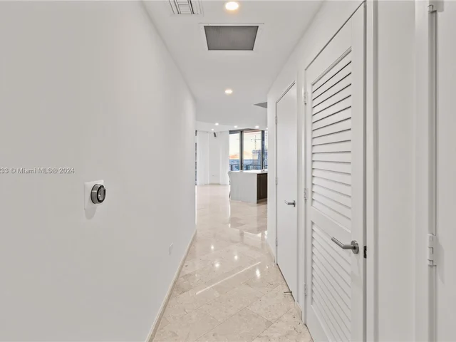 88 SW 7th ST # 2612, Miami FL 33130