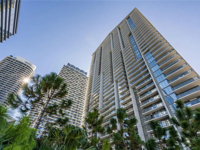 88 SW 7th ST # 2612, Miami FL 33130