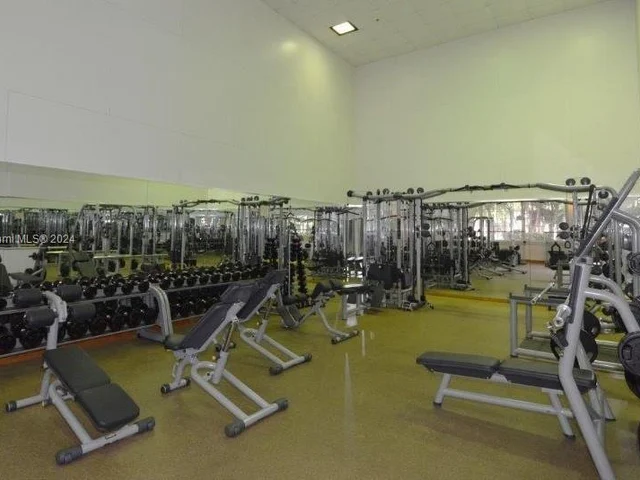 4000 Towerside Ter # 1109, Miami FL 33138