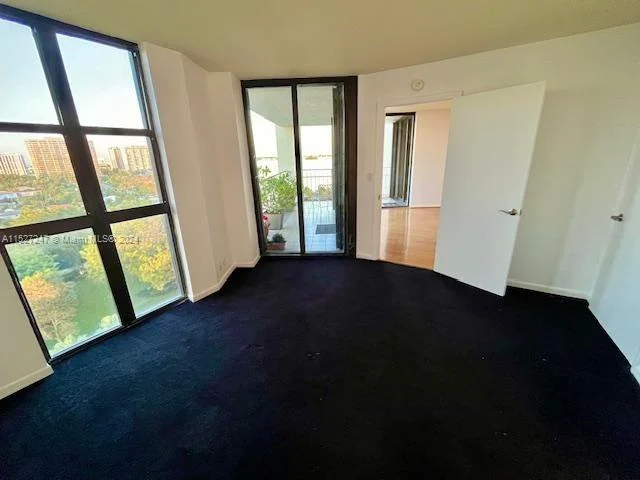 4000 Towerside Ter # 1109, Miami FL 33138