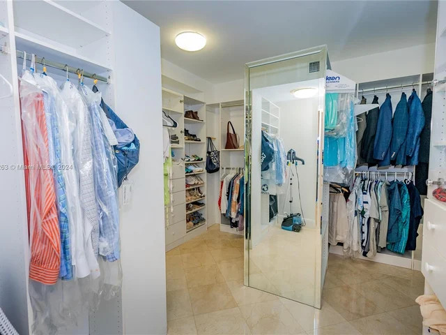 3801 NE 207th St, Aventura FL 33180