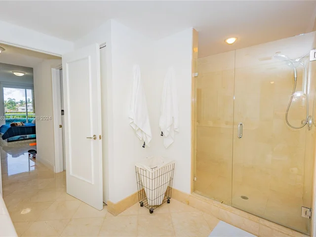 3801 NE 207th St, Aventura FL 33180