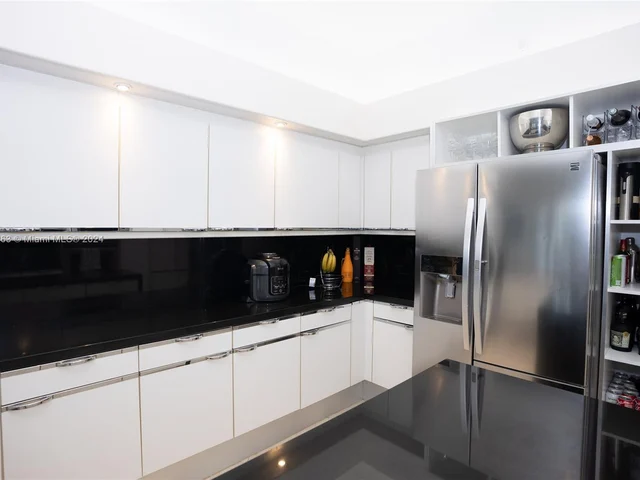 3801 NE 207th St, Aventura FL 33180