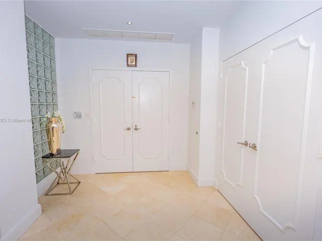 3801 NE 207th St, Aventura FL 33180