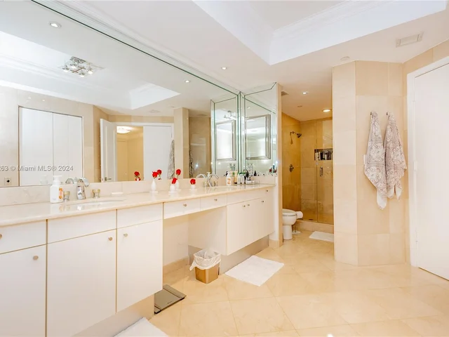 3801 NE 207th St, Aventura FL 33180