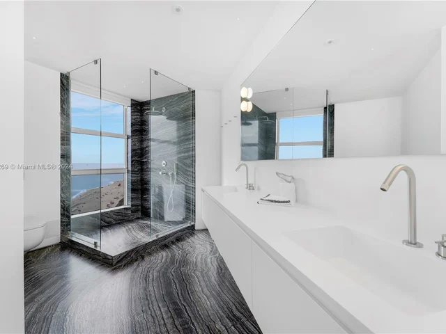 4201 Collins Ave # 1903, Miami Beach FL 33140