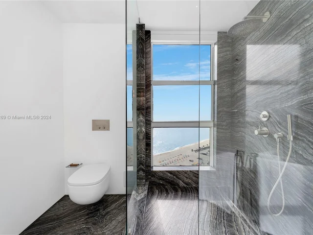 4201 Collins Ave # 1903, Miami Beach FL 33140