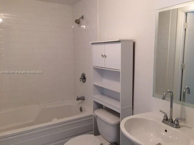 690 SW 1st Ct # 2025, Miami FL 33130