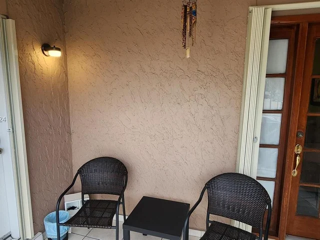 1650 W 57th Ter, Hialeah FL 33012