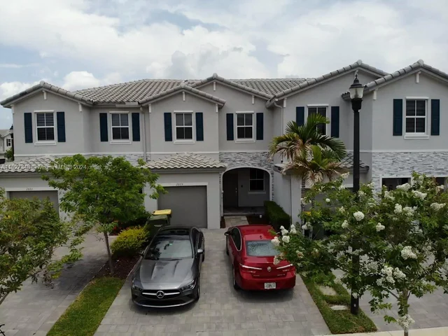 2605 SE 13th Ct # 2605, Homestead FL 33035