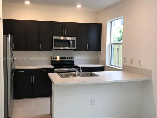 2605 SE 13th Ct # 2605, Homestead FL 33035