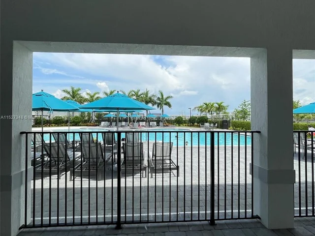 2605 SE 13th Ct # 2605, Homestead FL 33035