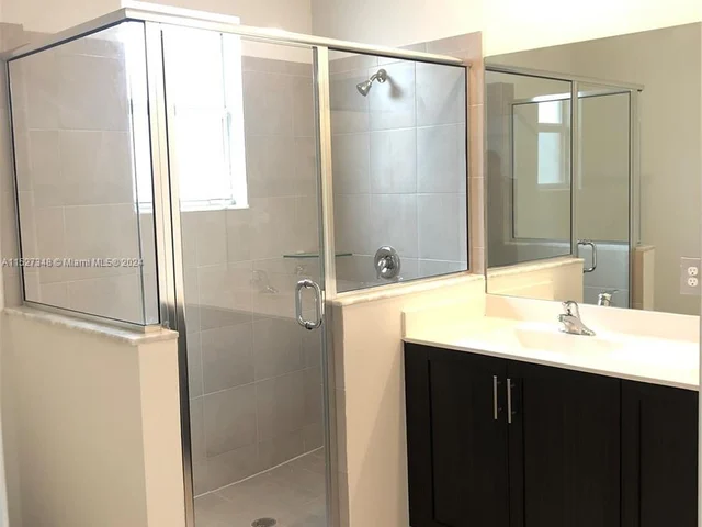 2605 SE 13th Ct # 2605, Homestead FL 33035