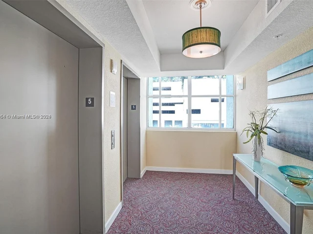 500 NE 29th St # 902, Miami FL 33137