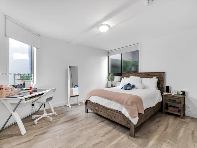 121 Crandon Blvd # 256, Key Biscayne FL 33149