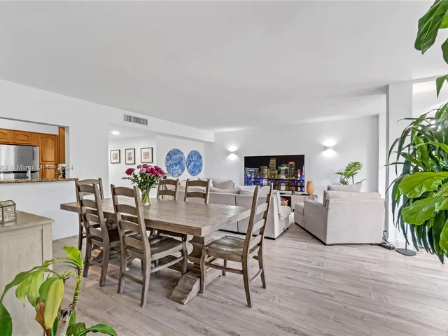 121 Crandon Blvd # 256, Key Biscayne FL 33149