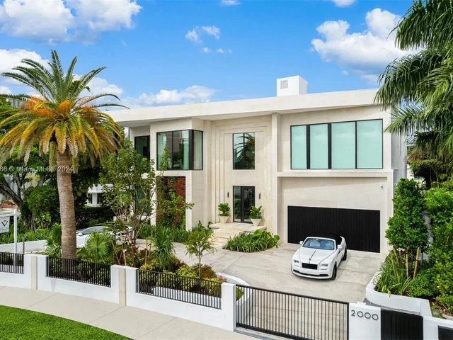 2000 N Bay Rd, Miami Beach FL 33140