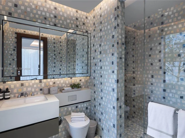 2000 N Bay Rd, Miami Beach FL 33140