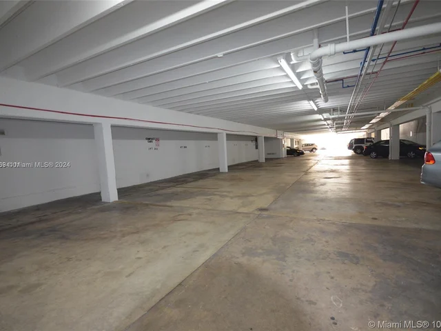 524 Washington Ave # 310, Miami Beach FL 33139