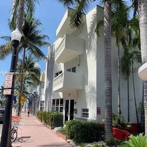 524 Washington Ave # 310, Miami Beach FL 33139