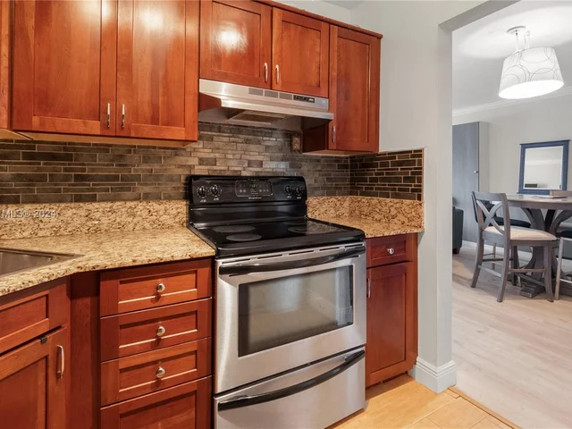 2970 NE 16th Ave # 209, Oakland Park FL 33334